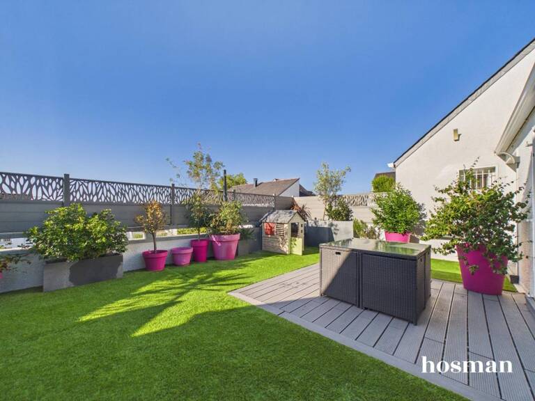 Appartement duplex T3bis de 111m2 au sol et 84m2 en carrez - Terrasse et garage - Avenue Albert Camus à Saint-Herblain — photo 1