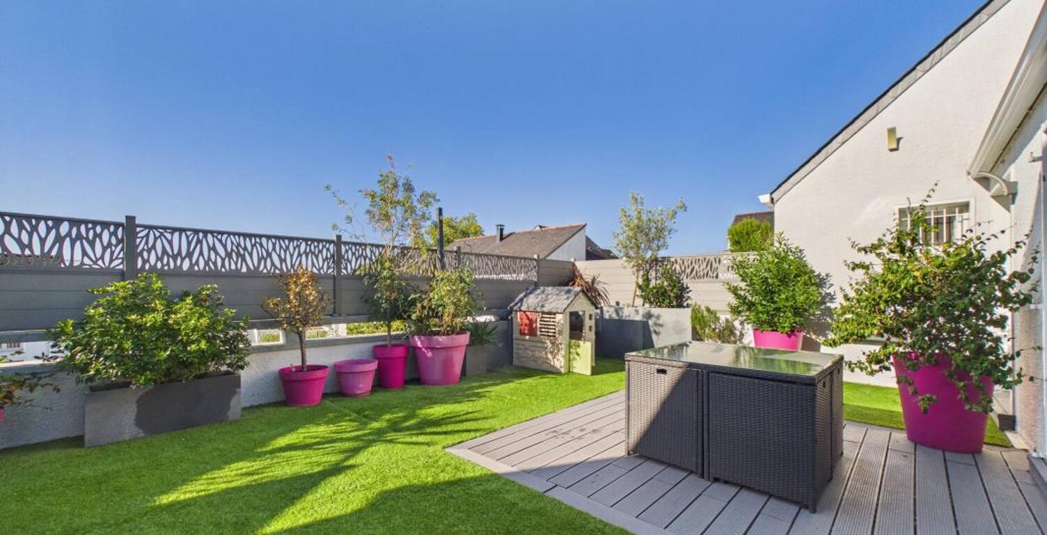 Appartement duplex T3bis de 111m2 au sol et 84m2 en carrez - Terrasse et garage - Avenue Albert Camus à Saint-Herblain — photo 1