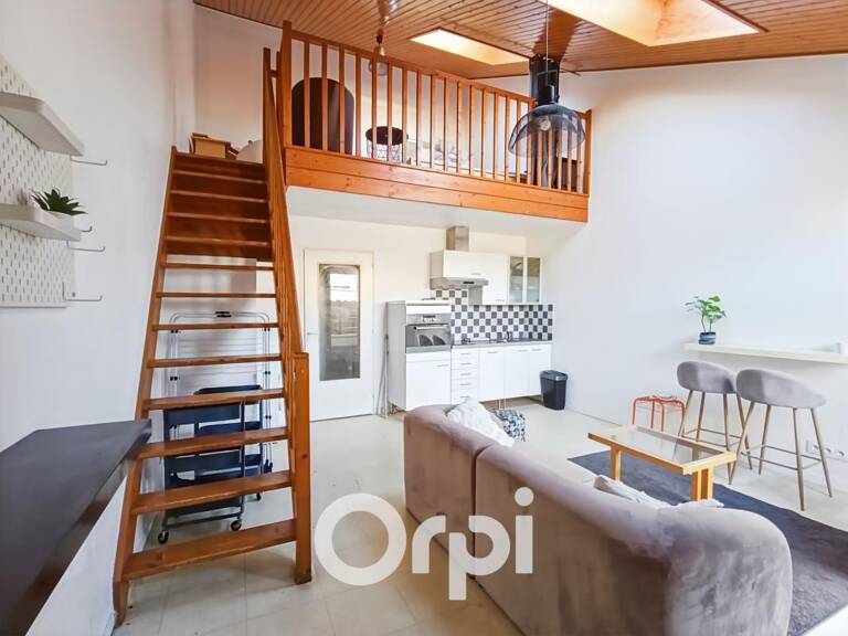 Appartement avec terrasse et parking — photo 1