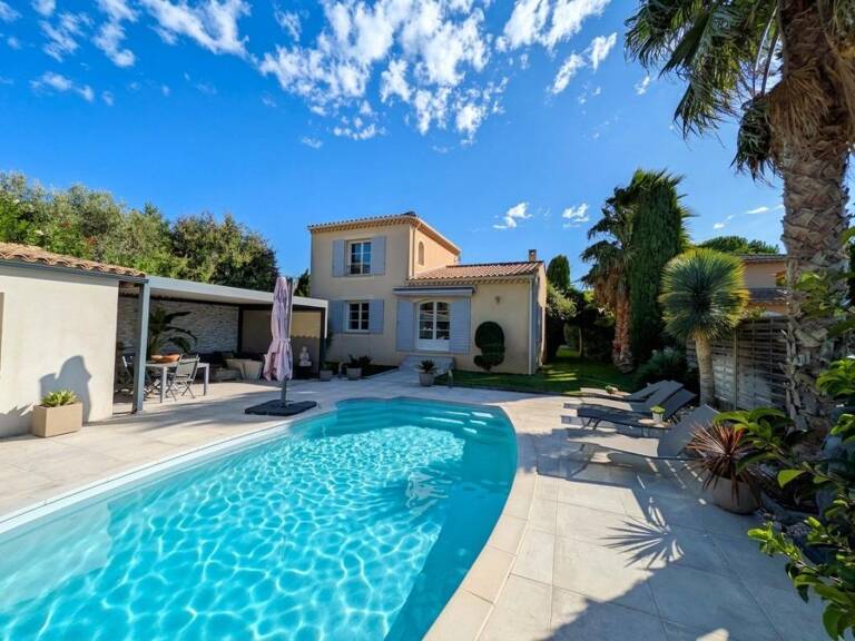 Villa de 150m2 avec jardin et piscine quartier résidentiel — photo 1
