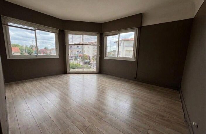 Appartement À Vendre — photo 3