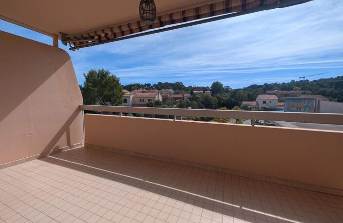 Appartement À Vendre Toulon La Serinette — photo 2
