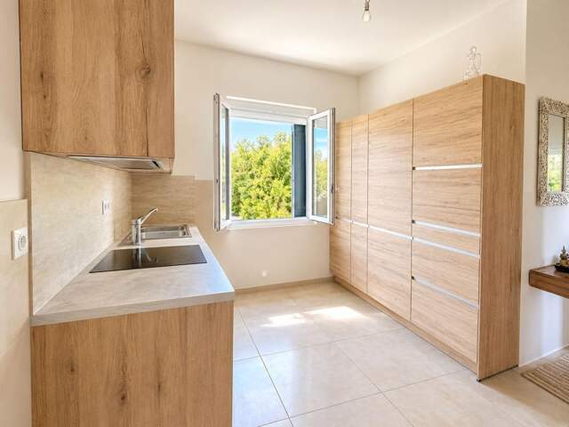 HAUT DE VILLA RÉNOVÉ – PLEIN SUD, JARDIN PRIVATIF - — photo du bien