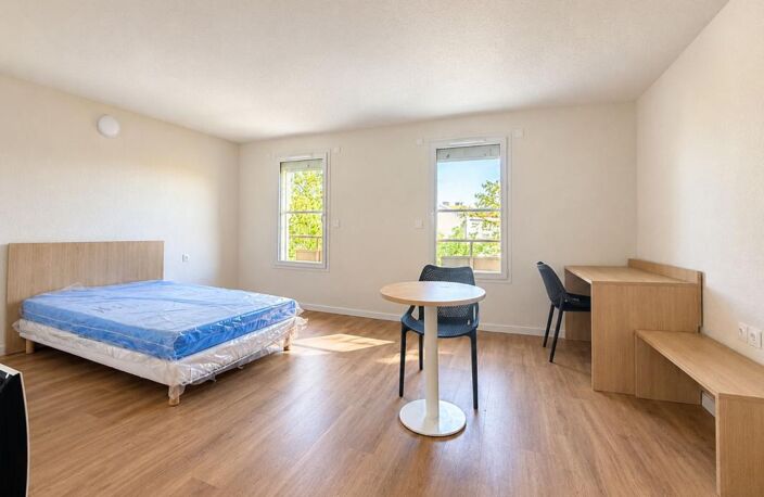 Appartement À Louer — photo 2