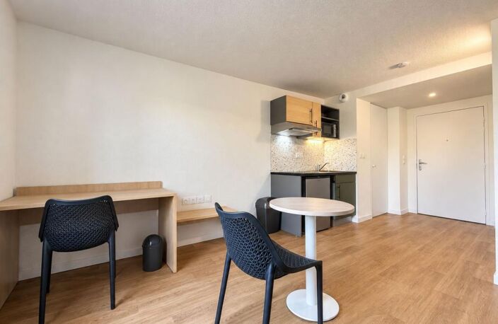 Appartement À Louer — photo 3