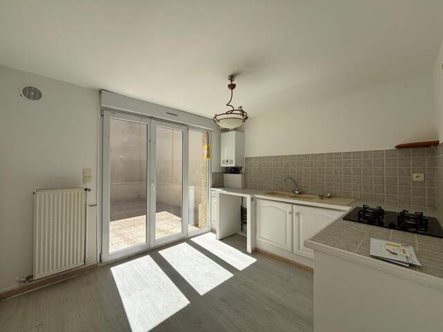 Appartement À Vendre — photo du bien
