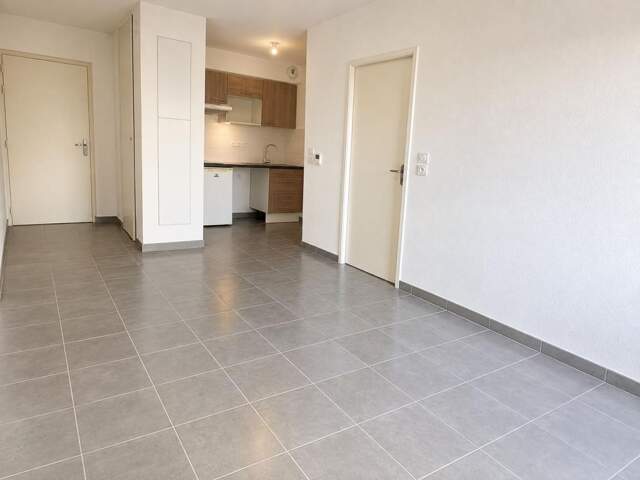 Appartement À Vendre — photo du bien