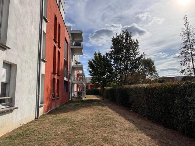 Appartement À Vendre — photo du bien