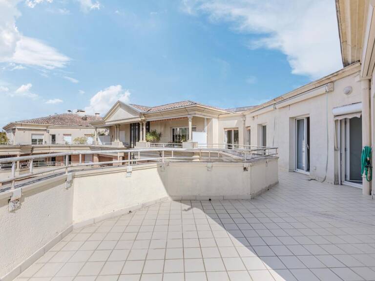 Appartement 5 pièces terrasse 37 m² et 2 stationnements sécurisés — photo 1