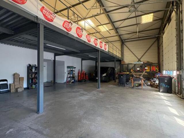 Local industriel proposé à Castelnau-d'Estrétefonds