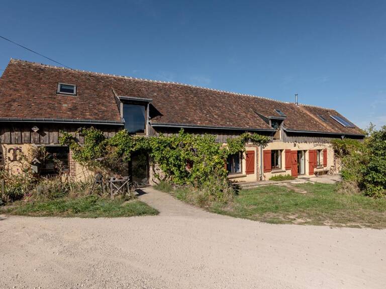 LIEUX UNIQUES ® x PROPRIÉTÉS PRIVÉES ® PROPOSE BELLE LONGÈRE 202 M² SUR UN TERRAIN DE 9051 M² - BOURSAY — photo 1