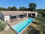 Villa contemporaine avec vue sur la campagne — photo 2