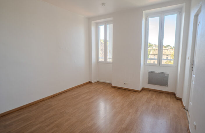 Appartement  3 pièce(s) 71,58 m2 - Grenier — photo 4