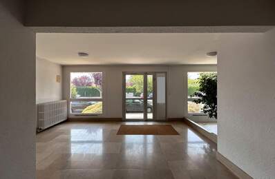 POITIERS  TOUFFENET - APPARTEMENT T2 DE 63,91 m² AVEC LOCATAIRE EN PLACE - CAVE + PARKING — photo du bien