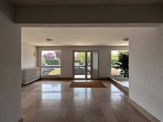 POITIERS  TOUFFENET - APPARTEMENT T2 DE 63,91 m² AVEC LOCATAIRE EN PLACE - CAVE + PARKING — photo du bien