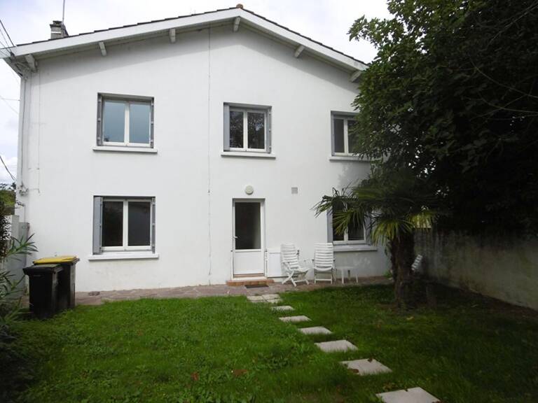 Maison  4 pièces 77 m2 — photo 1