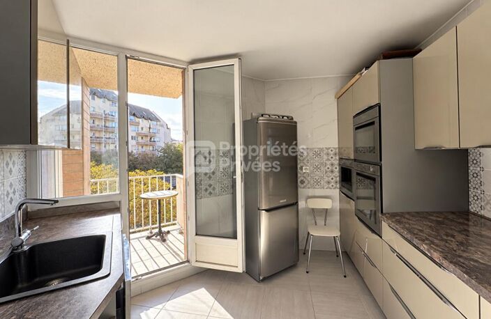 94000 CRÉTEIL PORT - APPARTEMENT 5 PIÈCES RÉNOVÉ DE 80 M² - 3 CHAMBRES + BALCON + PARKING, VUE PORT — photo 2