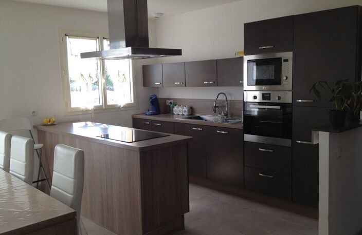 T4 + garage  — photo 2
