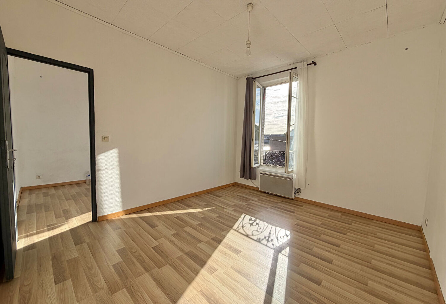 F2 de 33m²  Stade de France — photo 1
