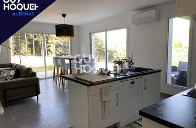 Maison 4 pièces à louer à Ucel, proche bois, calme et spacieuse — photo du bien