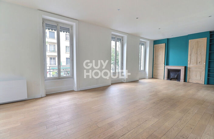 T4 avec cachet de l'ancien - Proche Place Jules Guesde — photo 2