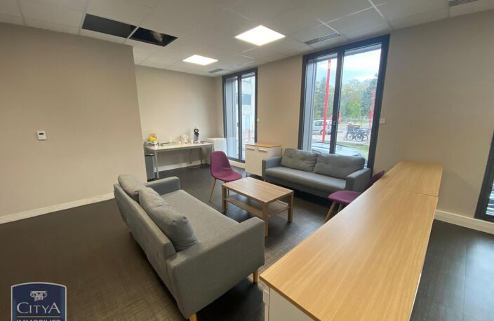 Location bureau 1 pièce 88 m² à Chambéry (73000) — photo 2