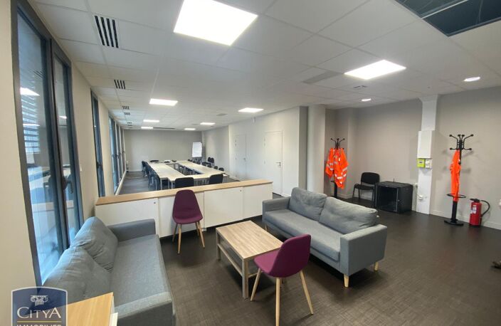 Location bureau 1 pièce 88 m² à Chambéry (73000) — photo 3