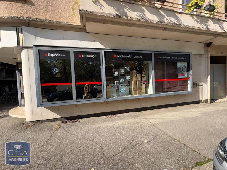 Commerce  90 m² — photo 1