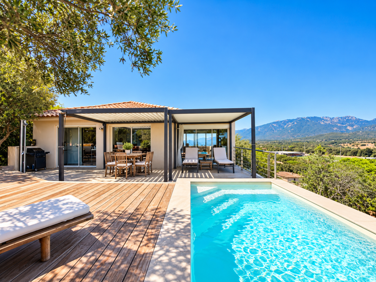 AUX PORTES DU COEUR DE VILLE, VILLA D'ARCHITECTE T6 AVEC T1 — photo 1