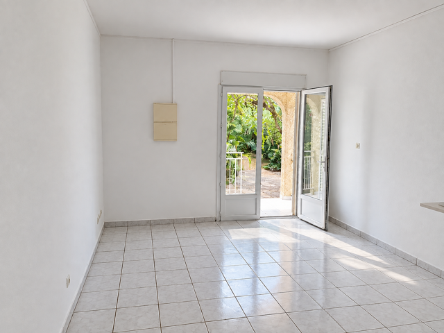 A LOUER T2 SAINT-PIERRE — photo du bien