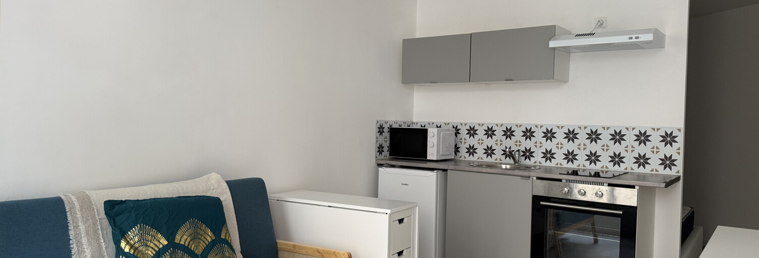 Appartement 1 Pièce 21 m² à louer à La Roque-d'Anthéron (13640)