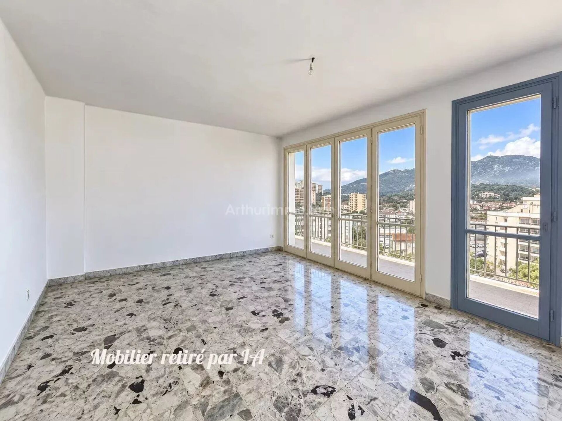 Appartement 6 pièces 175 m² · à Ajaccio · 175 m² · 274 000 €