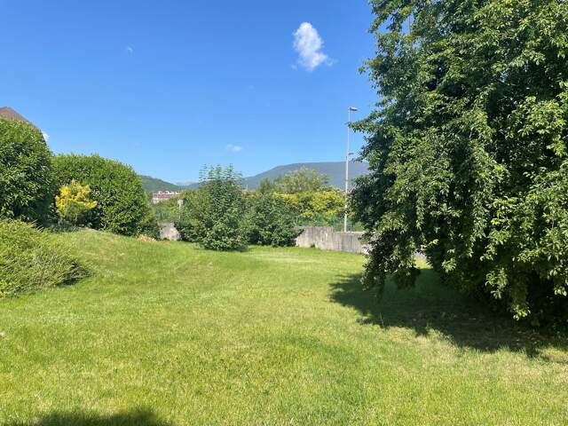 DIVONNE - Terrain à bâtir 588m² - hors lotissement — photo du bien