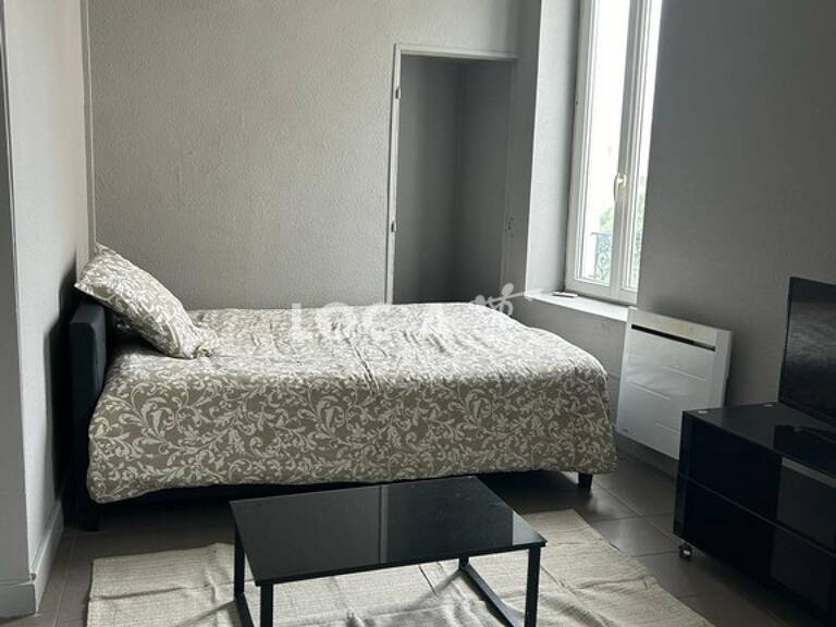 SAINT FONS studio meublé refait à neuf  — photo 1