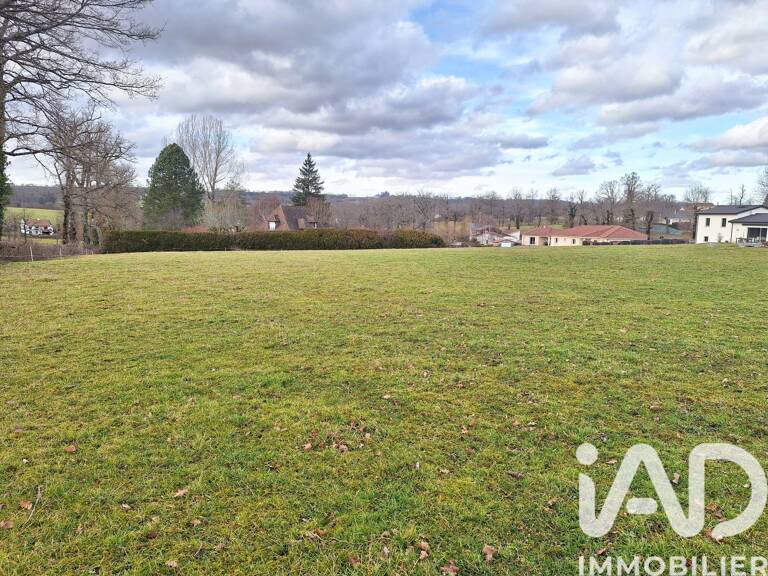 Vente Terrain à bâtir 4 700 m&sup2; — photo 1