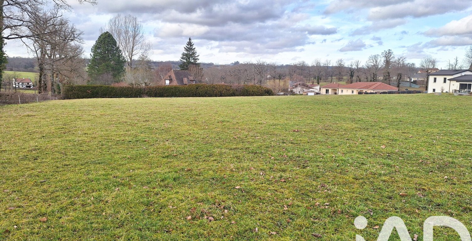 Vente Terrain à bâtir 4 700 m&sup2; — photo 1
