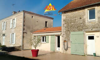 Maison 7 Pièces 180 m² à vendre à Saint-Pierre-le-Vieux (85420)