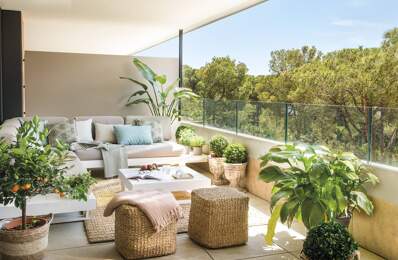DANS UN ECRIN DE VERDURE A BORMES LES MIMOSAS, MAGNIFIQUE 2 PIECES PLEIN SUD EN DERNIER ETAGE — photo du bien
