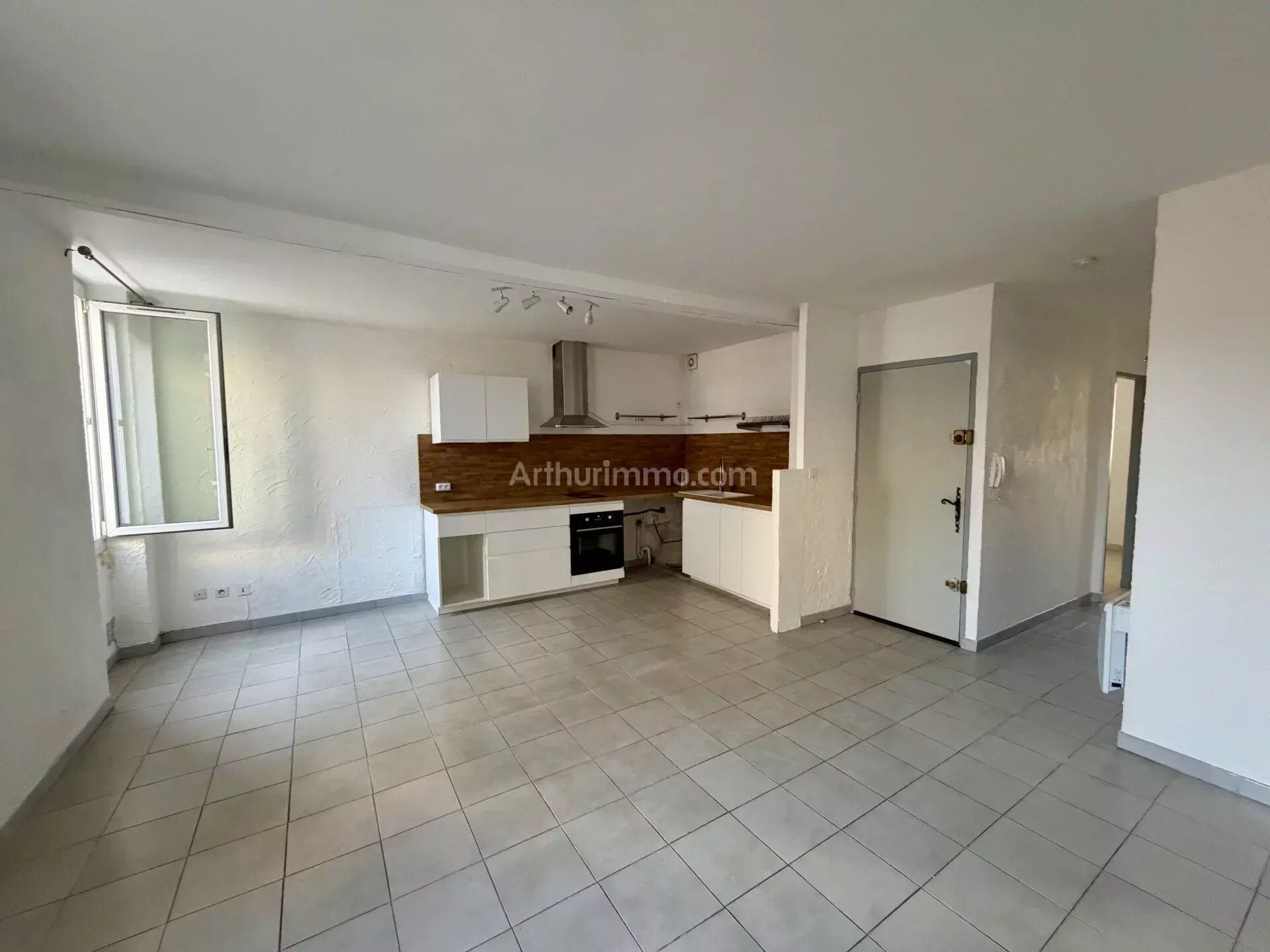 Appartement 2 pièces 47 m² · à Martigues · 47 m² · 690 €/mois