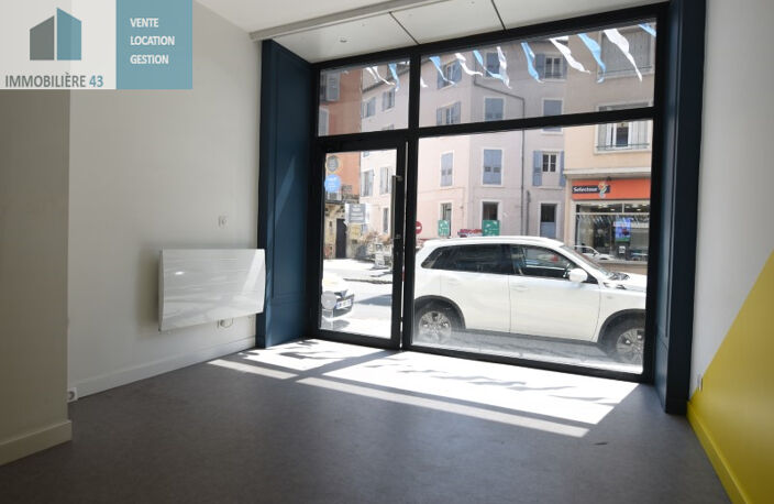 Local commercial — photo 2