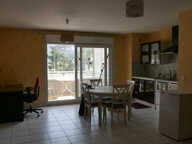FAVERGES. APPARTEMENT T1BIS AVEC GARAGE ET PARKING PRIVATIF — photo 3