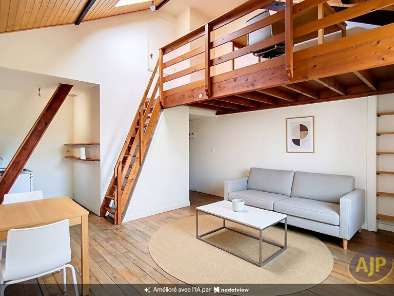 QUAI SAINT CAST - Appartement T3 à rénover — photo 1