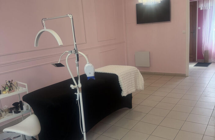 Local professionnel de 32 m² à louer 500 € mensuel — photo 4