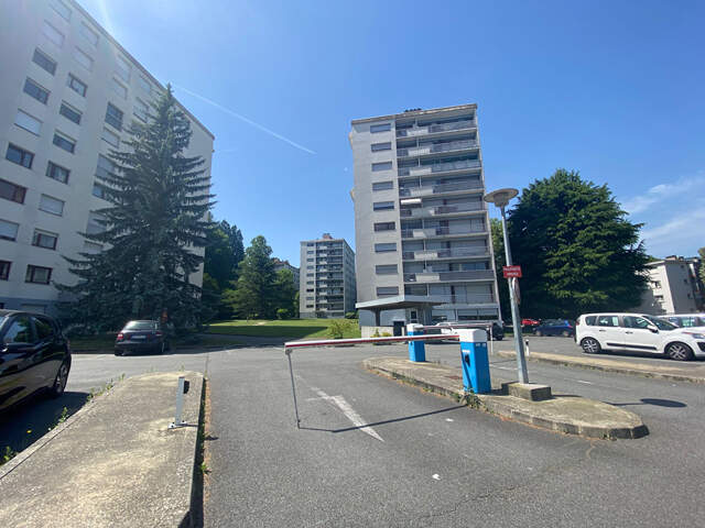GARAGE JACOB BELLECOMBETTE — photo du bien