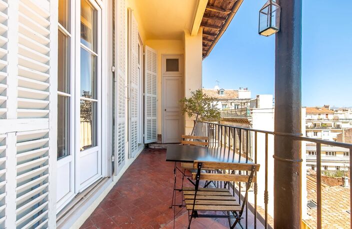 Exclusivité - Marseille 6ème - Dernier étage - Bourgeois de char — photo 2