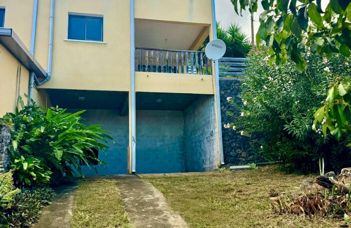 T4 DUPLEX AVEC DEUX COURS & MAGNIFIQUE VUE MER — photo 2