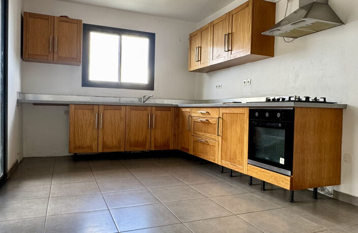 T4 DUPLEX AVEC DEUX COURS & MAGNIFIQUE VUE MER — photo 4