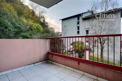 Appartement 3 pièces 852 €