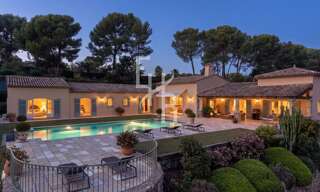 Maison 10 Pièces 330 m² à vendre à Mougins (06250)