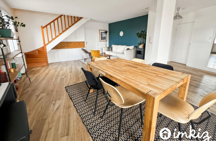 Duplex 99m² rénové, terrasse - climatisé - 2 boxes — photo 2